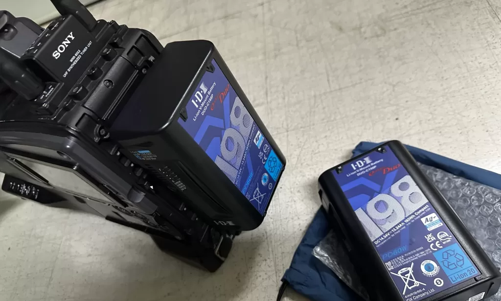 カメラとバッテリー