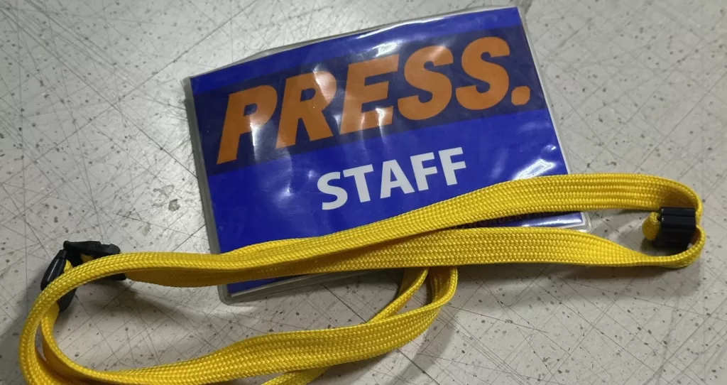 pressスタッフタグ