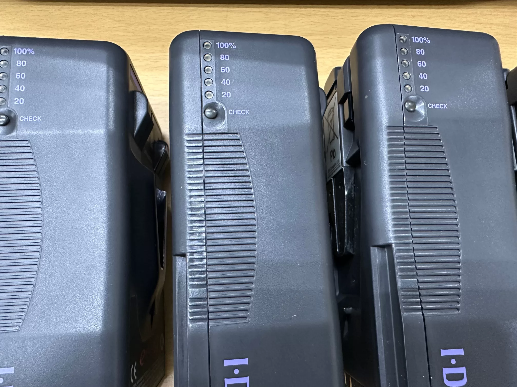 バッテリー三機